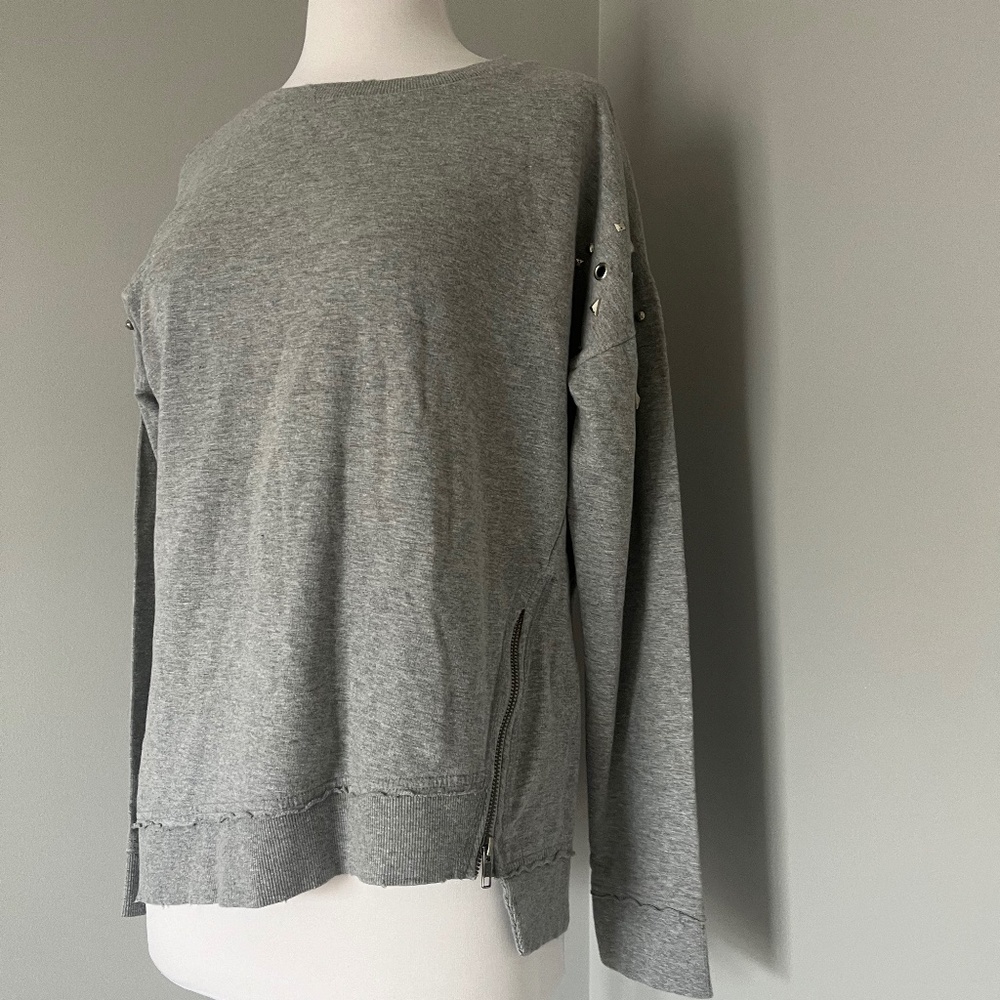 NWT JOE’S Distressed Gray Jeweled Studded Long Sleeve Relaxed Sweatshirt Top S‎ - Picture 8 of 10